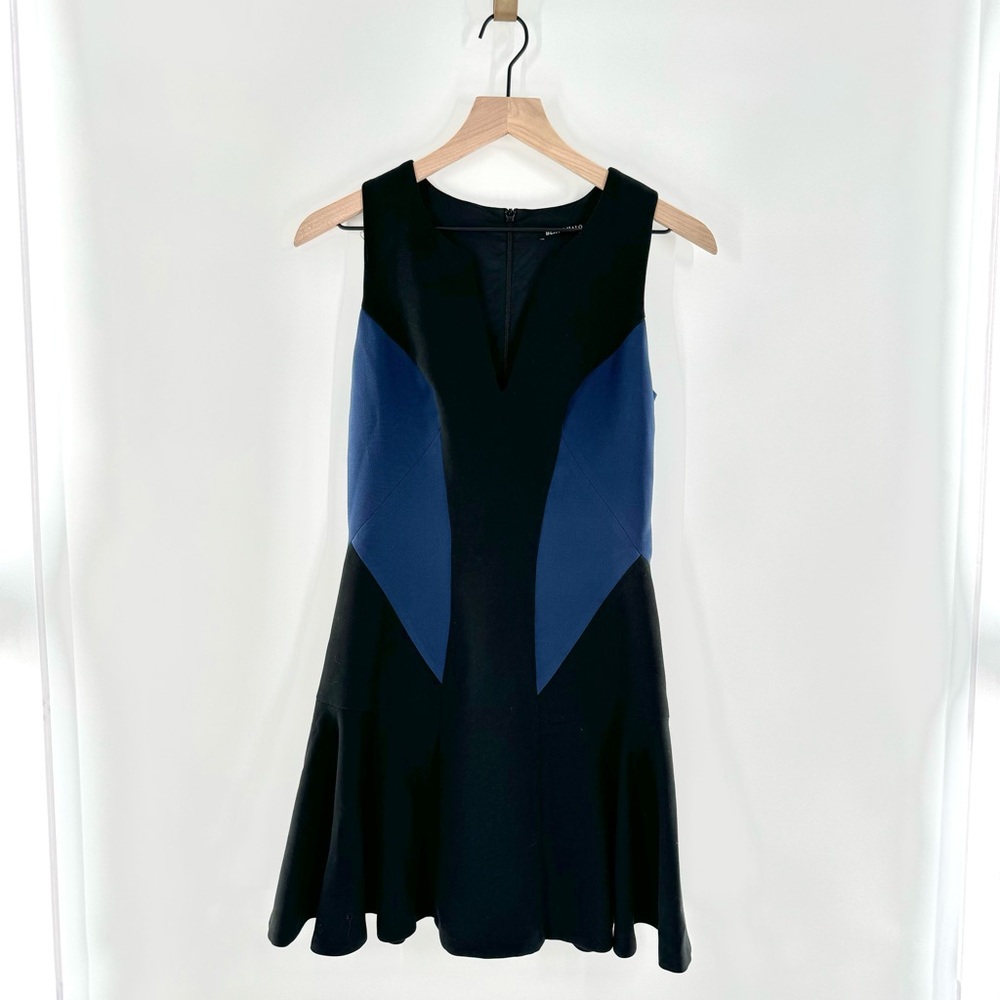 Black Halo Fit and Flare Dress Work Career Size 2‎